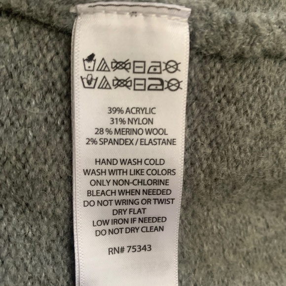 C&C California Colour Block Merino Wool Mix Turtleneck Sweater, XS - Picture 3 of 3